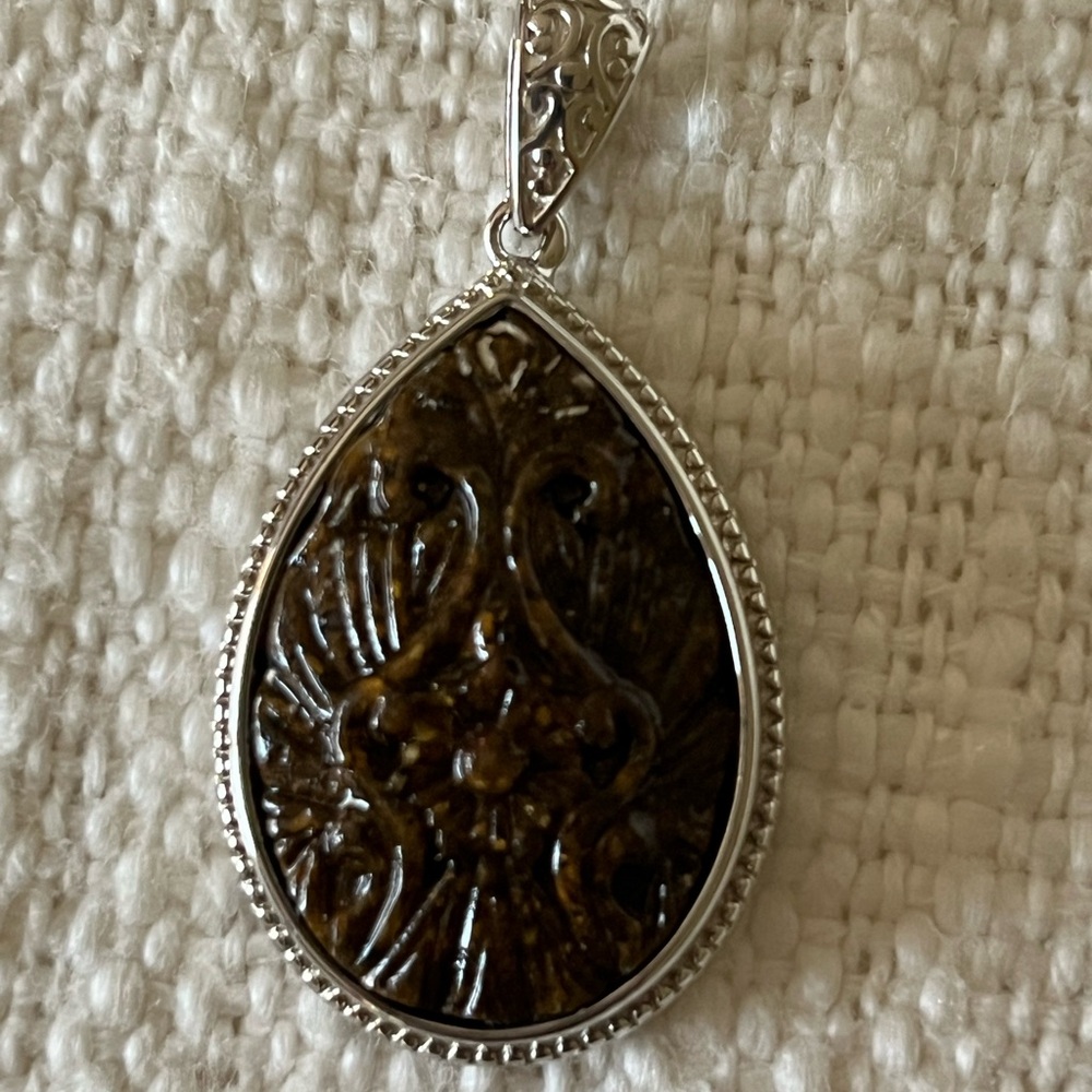 Pendant